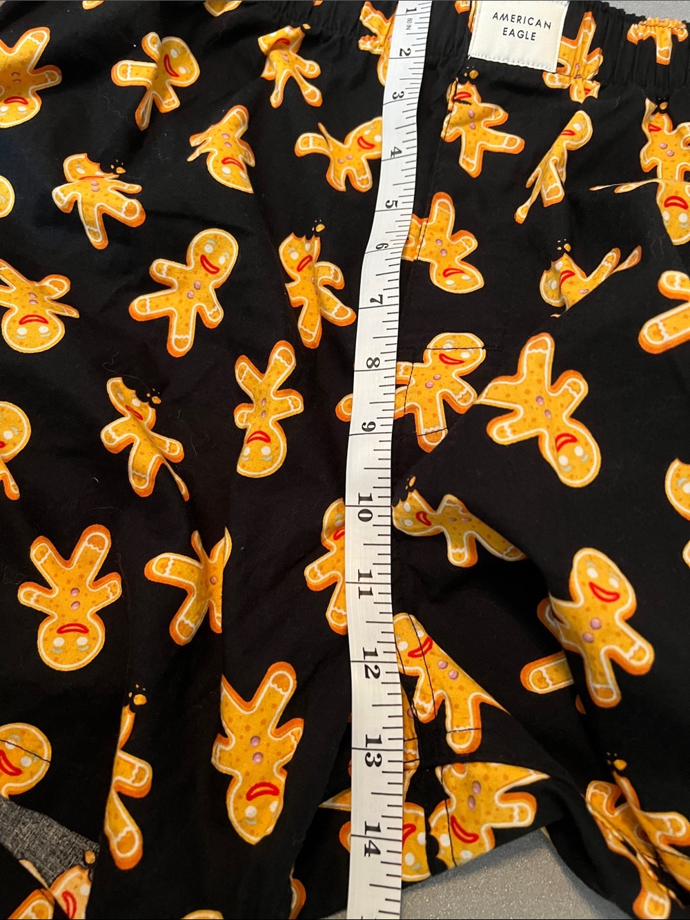American Eagle Outfitters | Black Shorts with Gingerbread NWT Print Sz S (29-31) - Picture 16 of 16